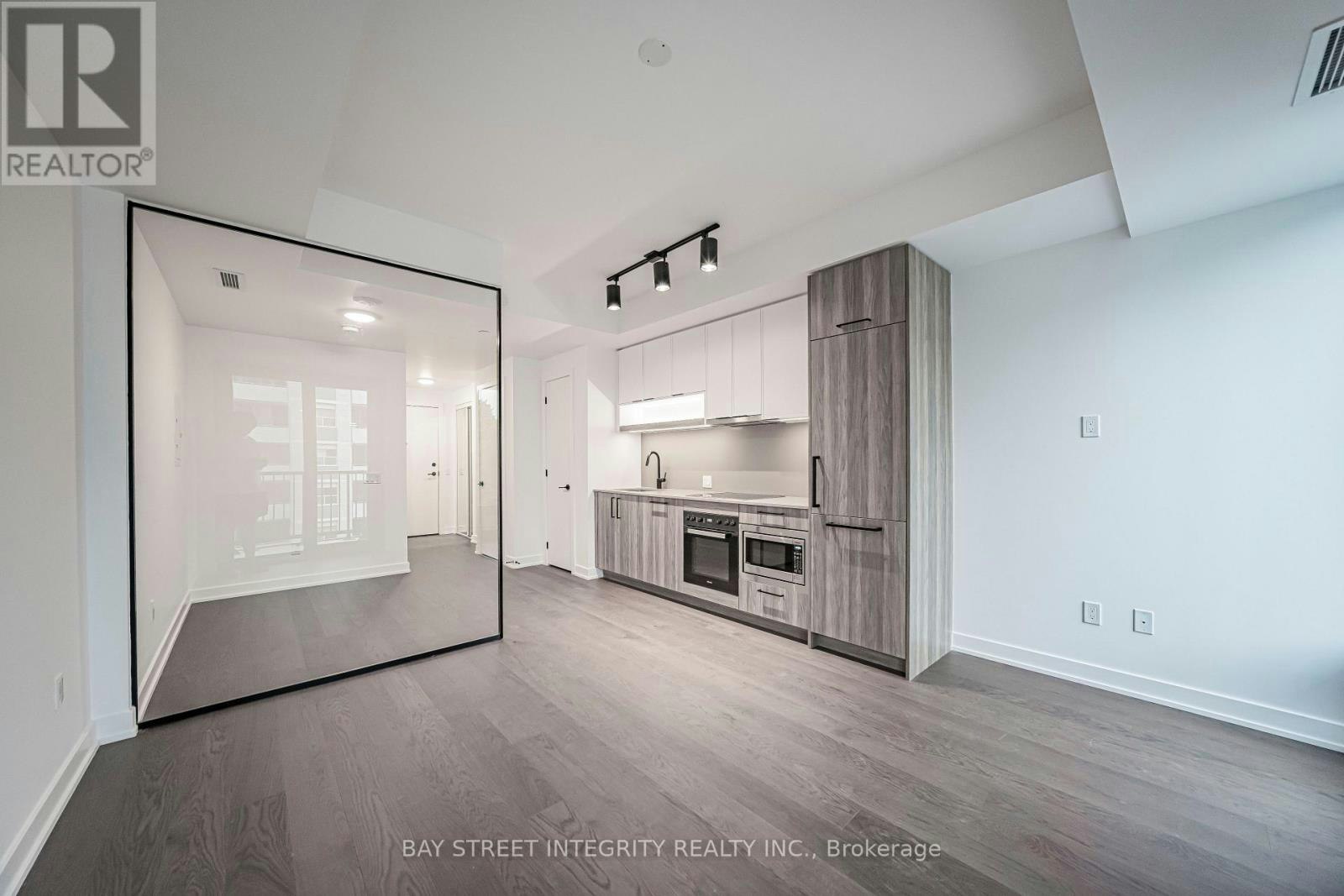 511-91 Montclair Avenue, Toronto, ON, M5P 0B1 - 16