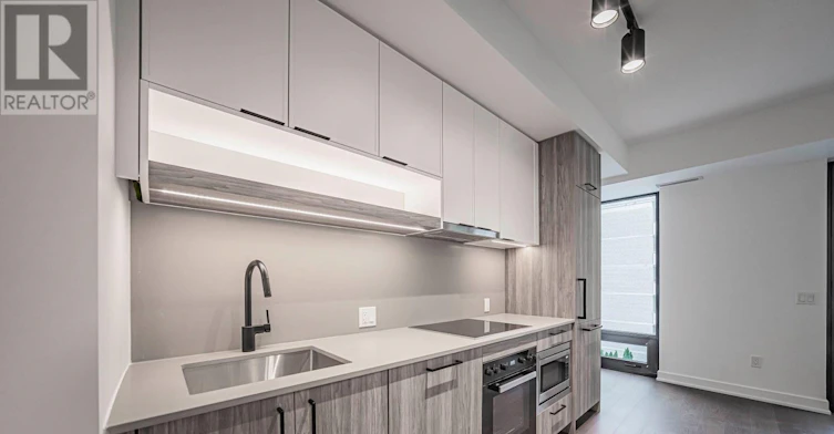 511-91 Montclair Avenue, Toronto, ON, M5P 0B1 - 12