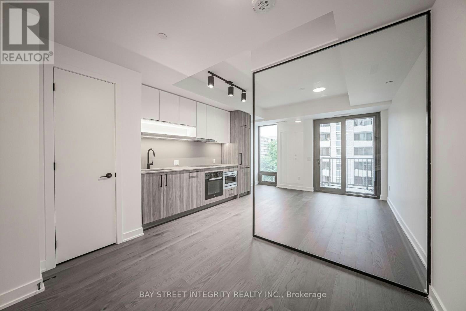 511-91 Montclair Avenue, Toronto, ON, M5P 0B1 - 10