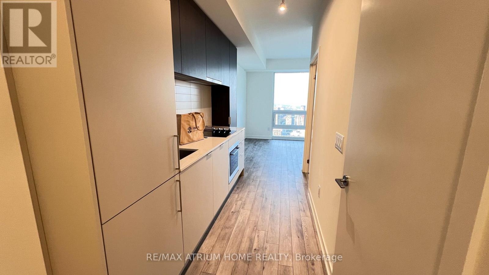 4705-89 Church Street, Toronto, ON, M5C 2G3 - 5