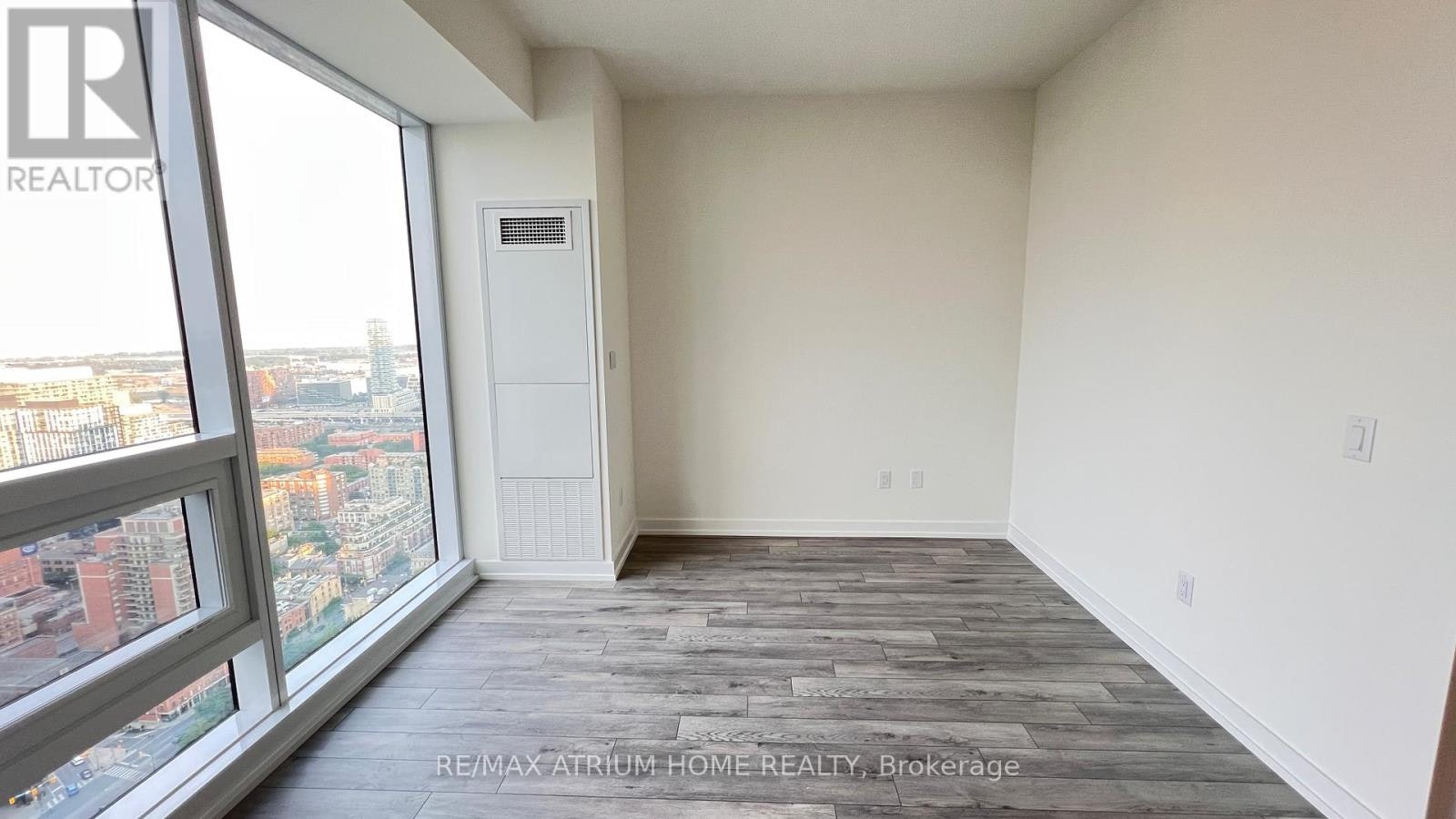 4705-89 Church Street, Toronto, ON, M5C 2G3 - 14