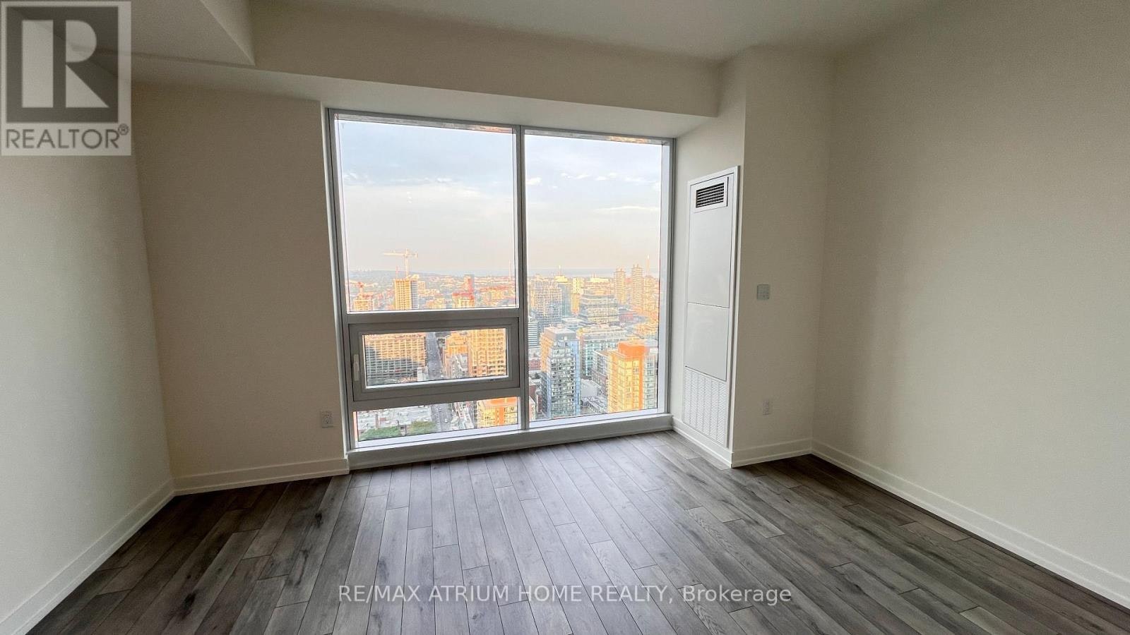 4705-89 Church Street, Toronto, ON, M5C 2G3 - 11