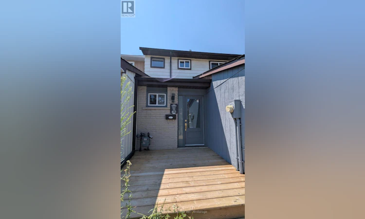 14 Chaucer Crescent