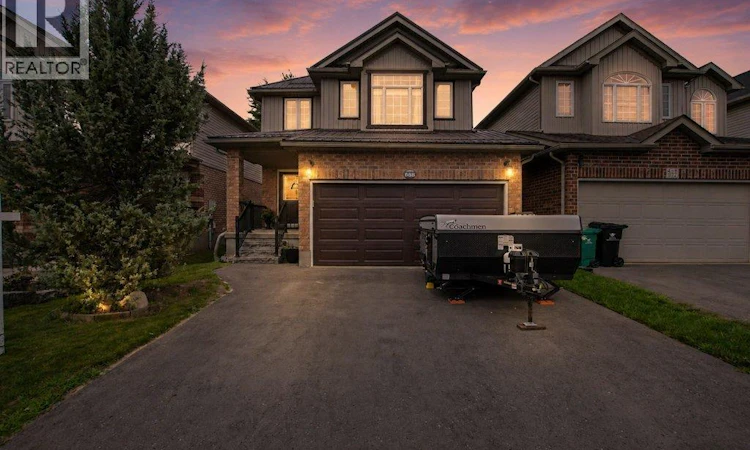 568 Robert Ferrie Drive