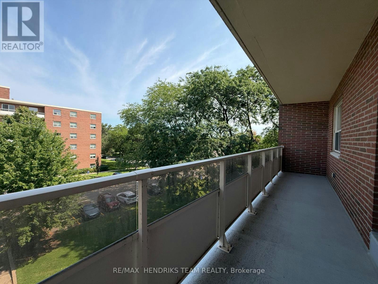 402-33 Leaside Drive, St. Catharines, ON, L2M 4G2 - 11