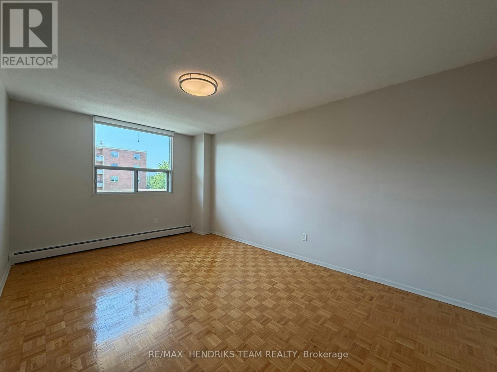 403-49 Leaside Drive, St. Catharines, ON, L2M 4G4 - 7