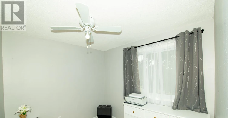 47 Elmvale Crescent, Port Colborne, ON, L3K 5X1 - 12