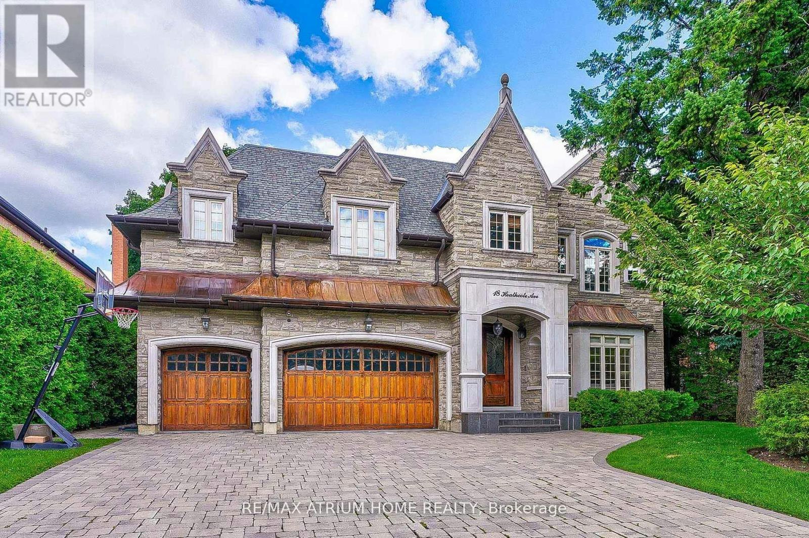 18 Heathcote Avenue, Toronto, ON, M2L 1Y7