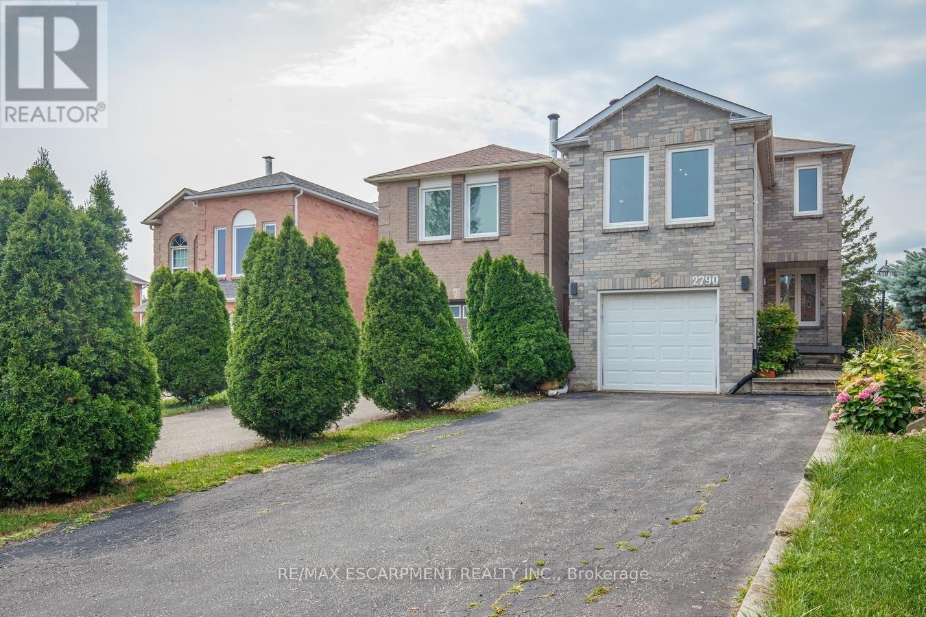 2790 Huntingdon Trail, Oakville, ON, L6J 7G5