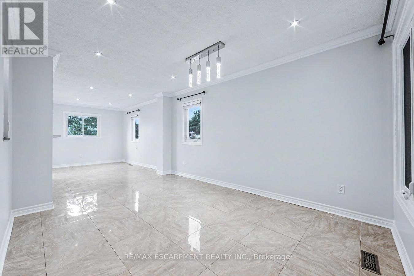 2790 Huntingdon Trail, Oakville, ON, L6J 7G5 - 4