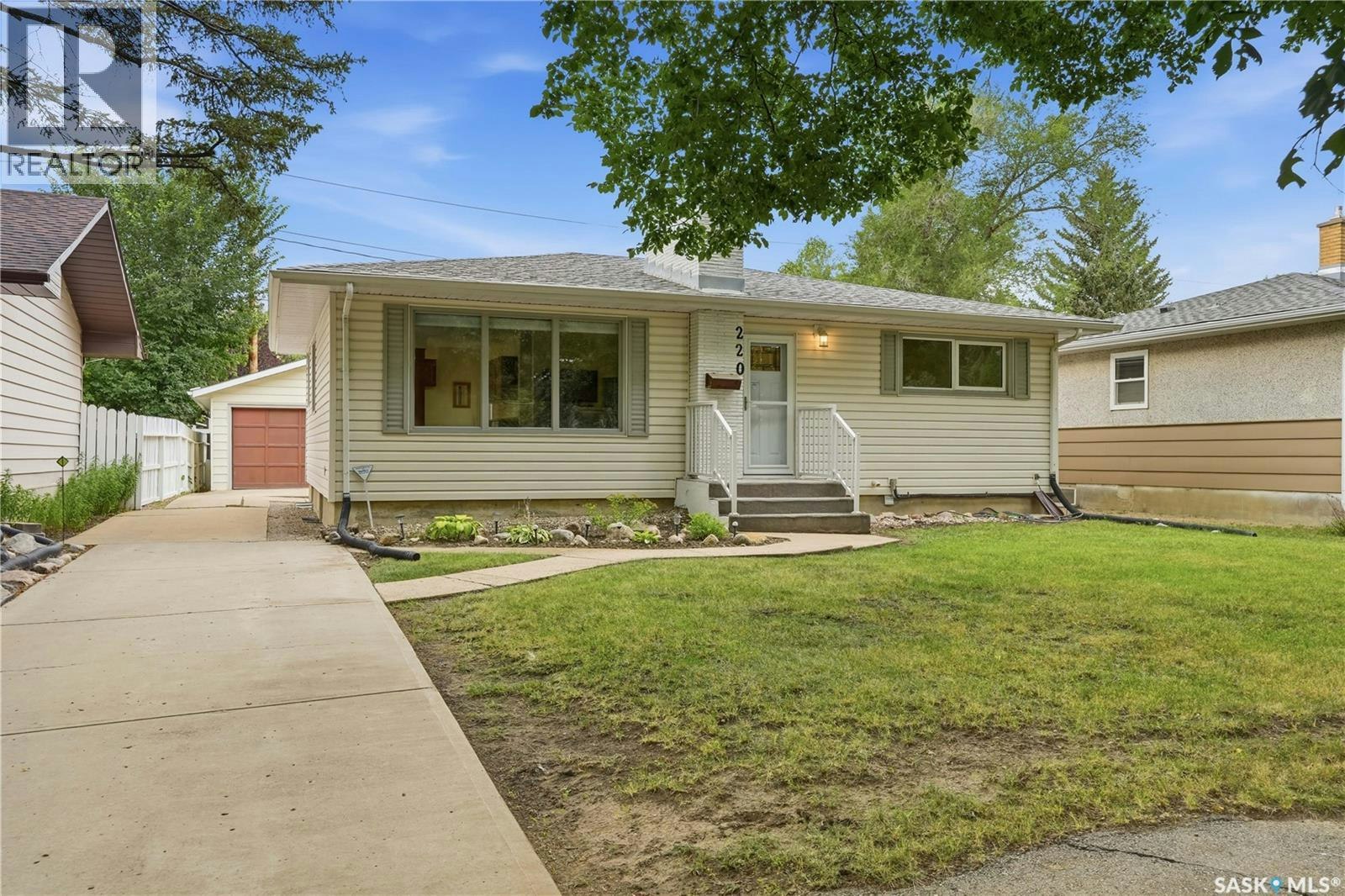 220 Frontenac Drive, Regina, SK, S4S 3B5