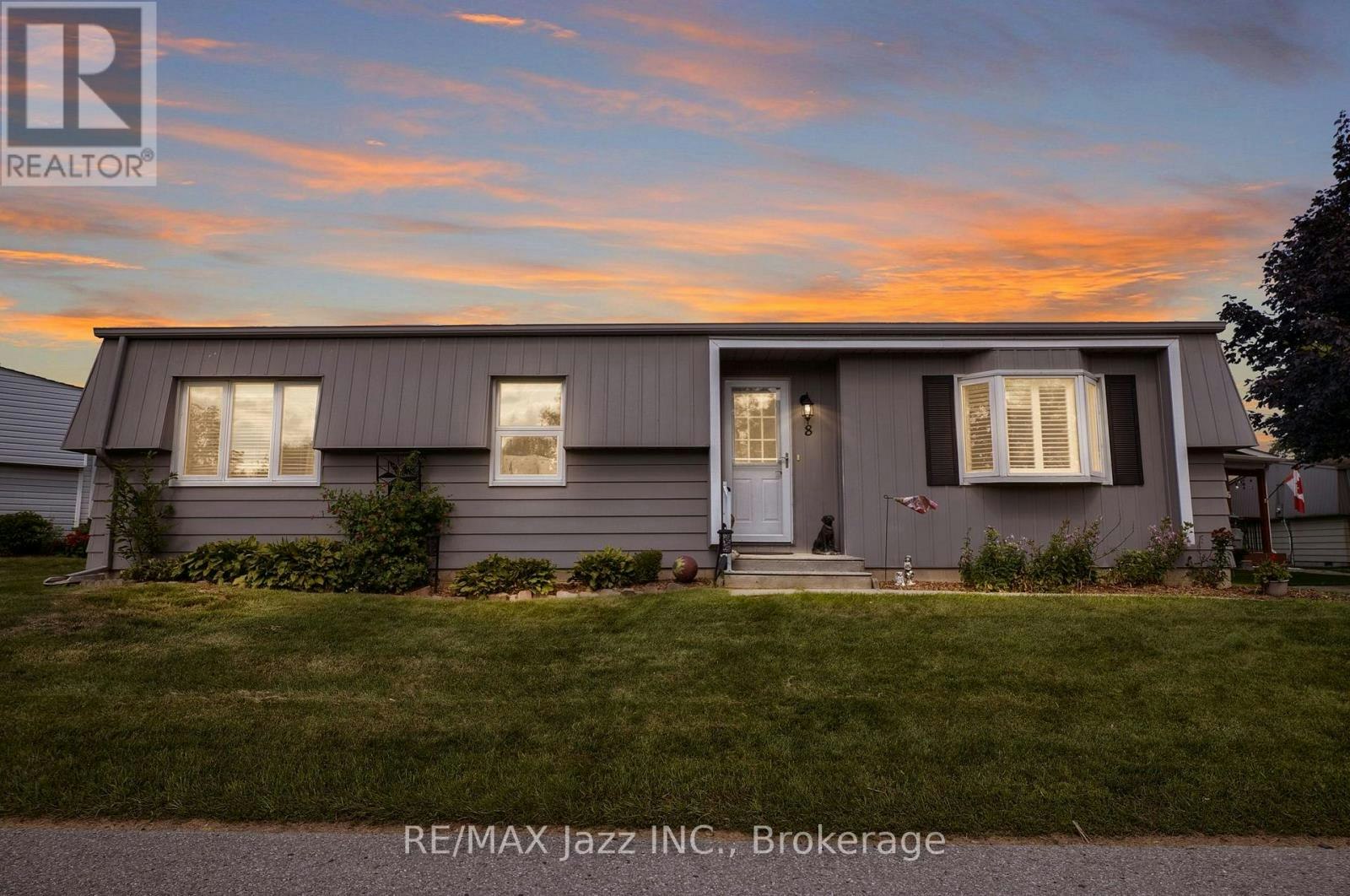 8 Wheelhouse Drive, Clarington, ON, L1B 1B9