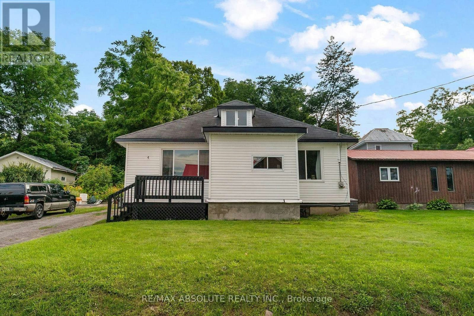 853 B River Road, Braeside, ON, K0A 1G0