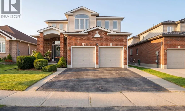 6 Country Clair Street