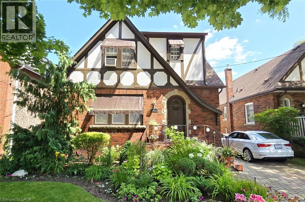 107 Bond Street S, Hamilton, ON, L8S 1S9