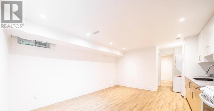 BASEMENT-49B East Drive, Toronto, ON, M6N 2N8 - 8