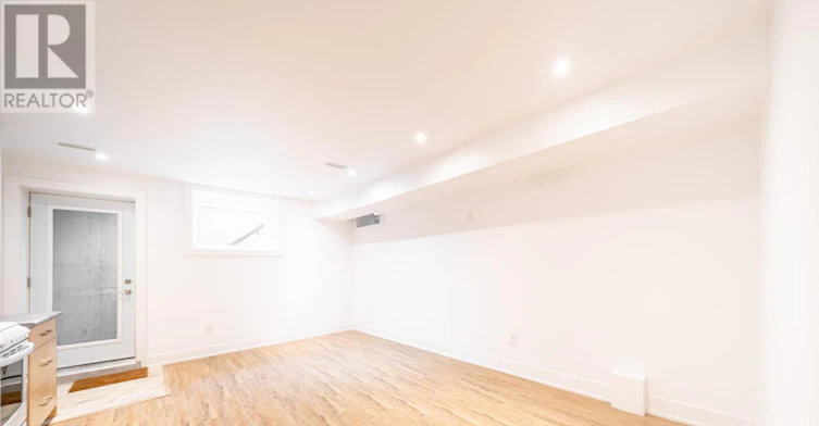 BASEMENT-49B East Drive, Toronto, ON, M6N 2N8 - 7