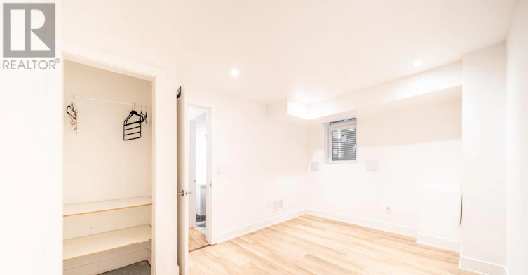 BASEMENT-49B East Drive, Toronto, ON, M6N 2N8 - 11