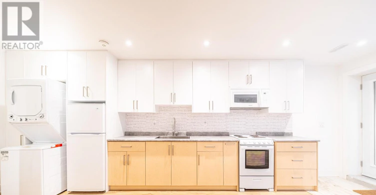 BASEMENT-49B East Drive, Toronto, ON, M6N 2N8 - 5