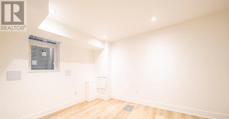 BASEMENT-49B East Drive, Toronto, ON, M6N 2N8 - 9