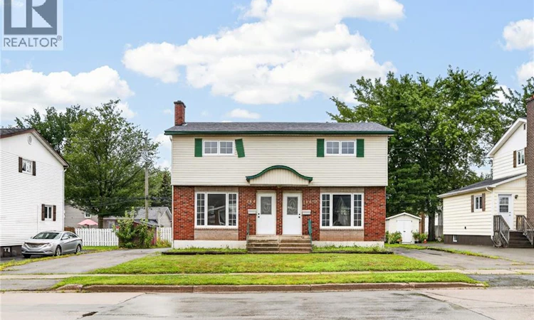 164-166 Ayer Avenue