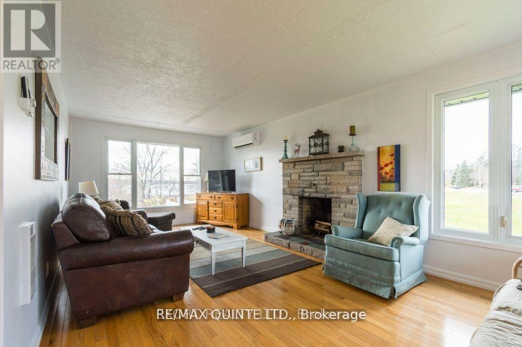 UPPER-239 Dundas Street W, Belleville, ON, K8P 1A9 - 5