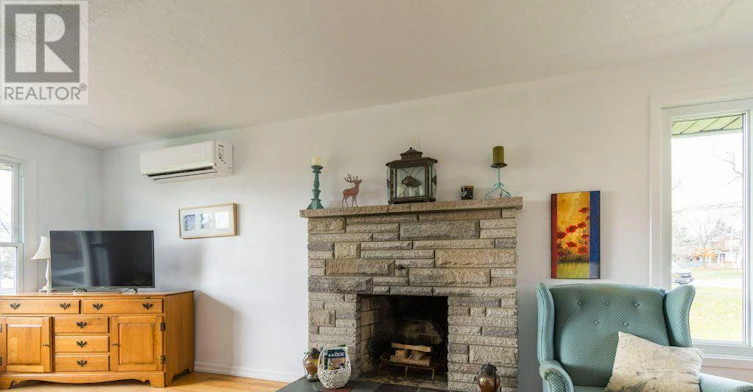 UPPER-239 Dundas Street W, Belleville, ON, K8P 1A9 - 6