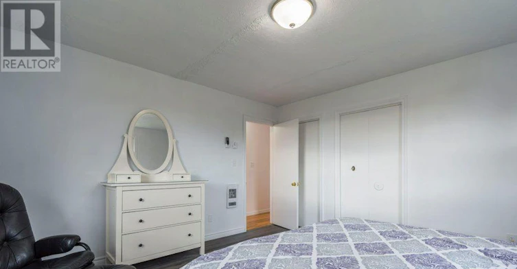 UPPER-239 Dundas Street W, Belleville, ON, K8P 1A9 - 12