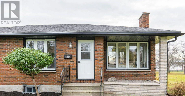 UPPER-239 Dundas Street W, Belleville, ON, K8P 1A9 - 2