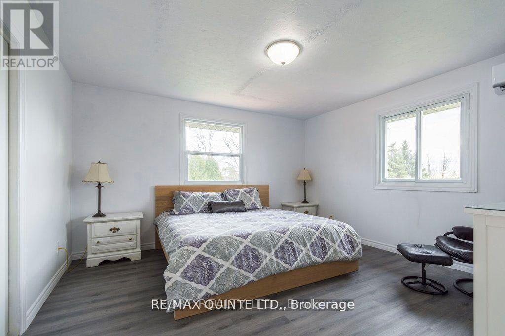 UPPER-239 Dundas Street W, Belleville, ON, K8P 1A9 - 11
