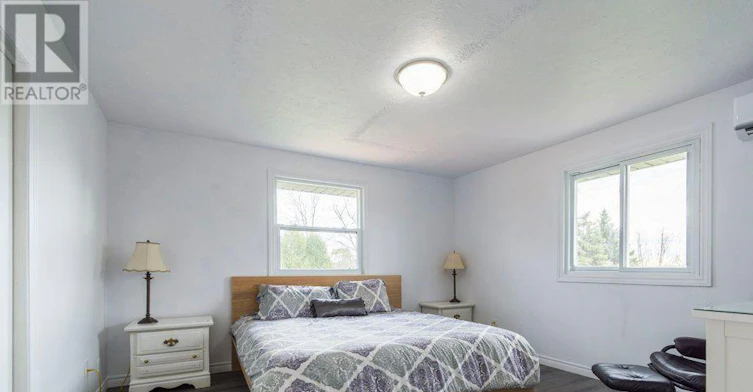 UPPER-239 Dundas Street W, Belleville, ON, K8P 1A9 - 11
