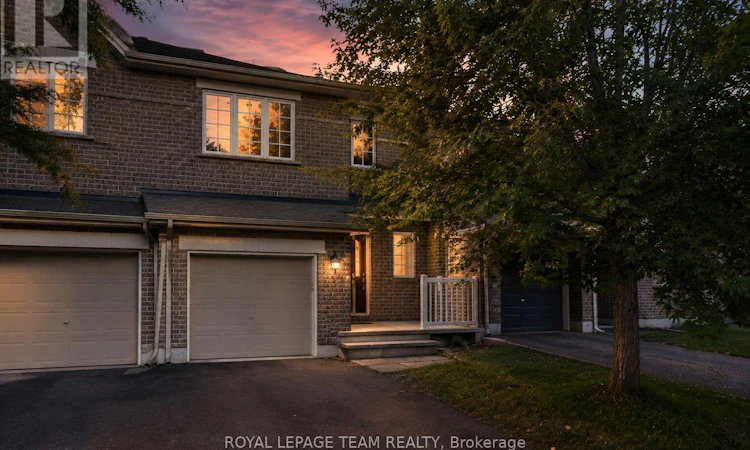 239 Tandalee Crescent