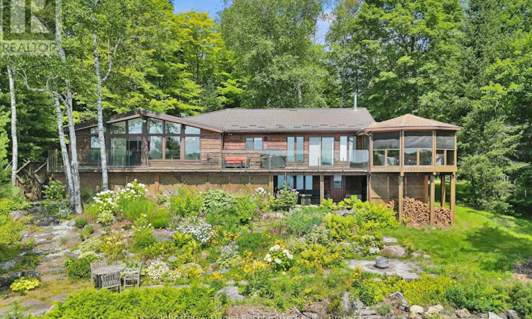 842 Emsdale Lake Road