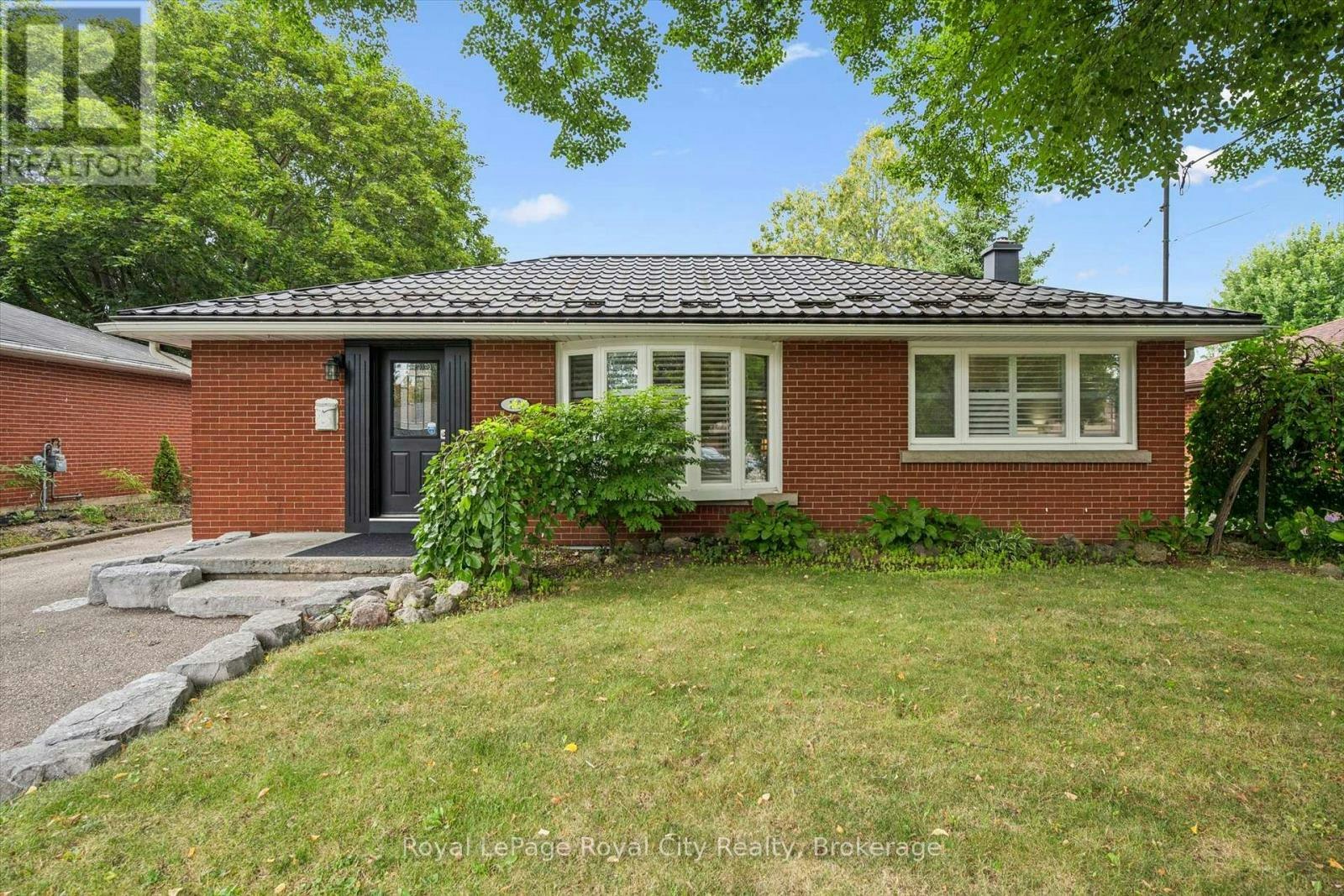 10 Sumac Place, Guelph, ON, N1E 1K9