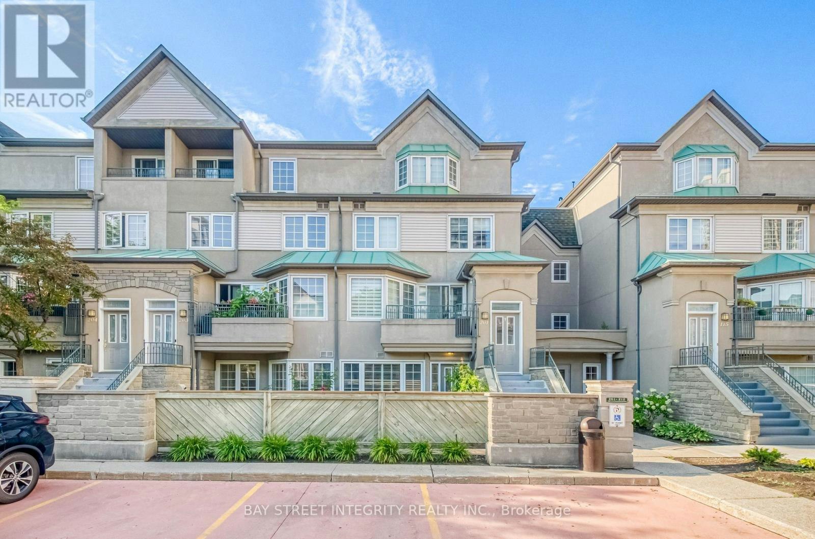 202-188 Bonis Avenue, Toronto, ON, M1T 3W1