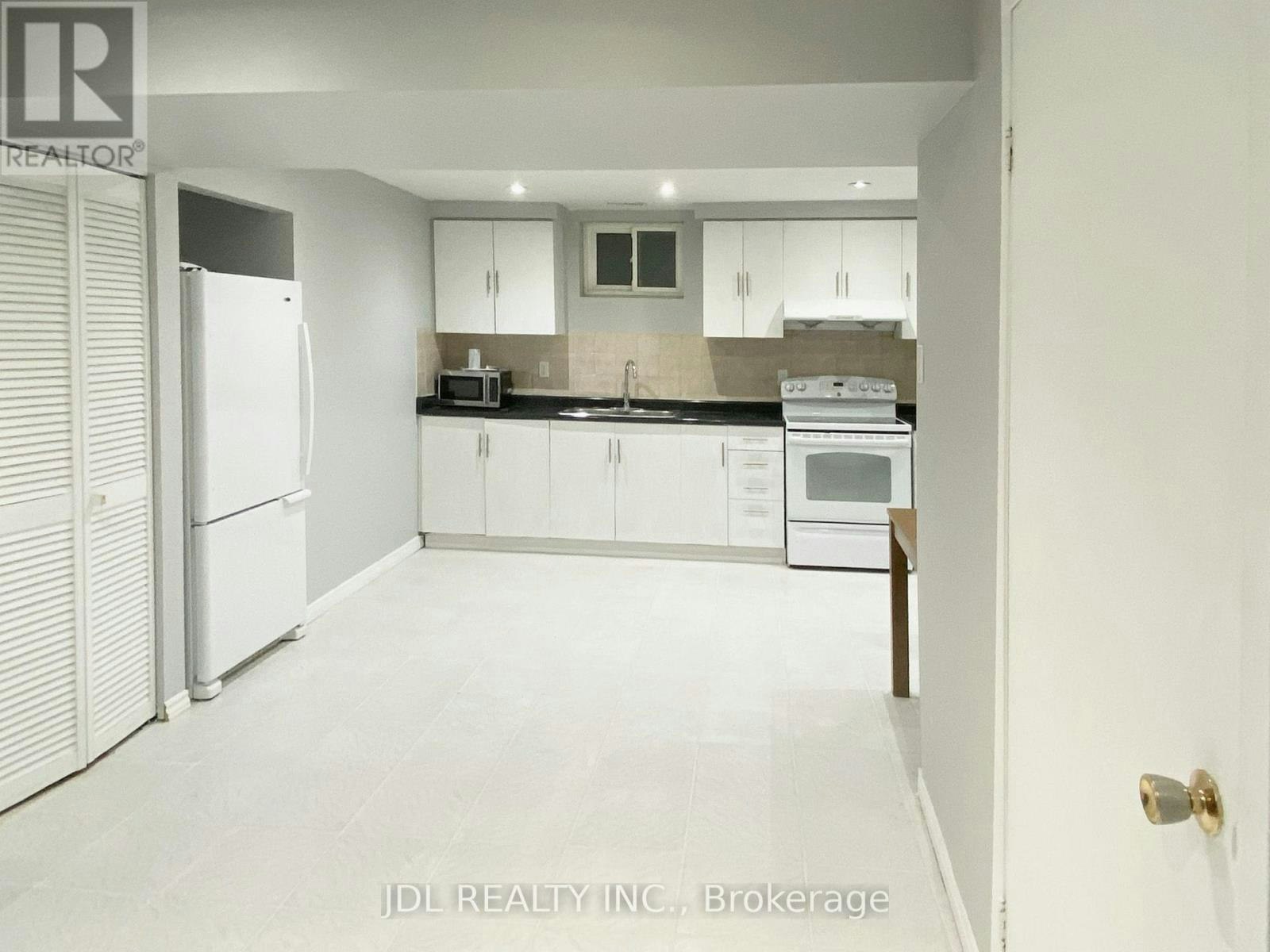 84 Adrian Crescent, Markham, ON, L3P 7A6 - 3