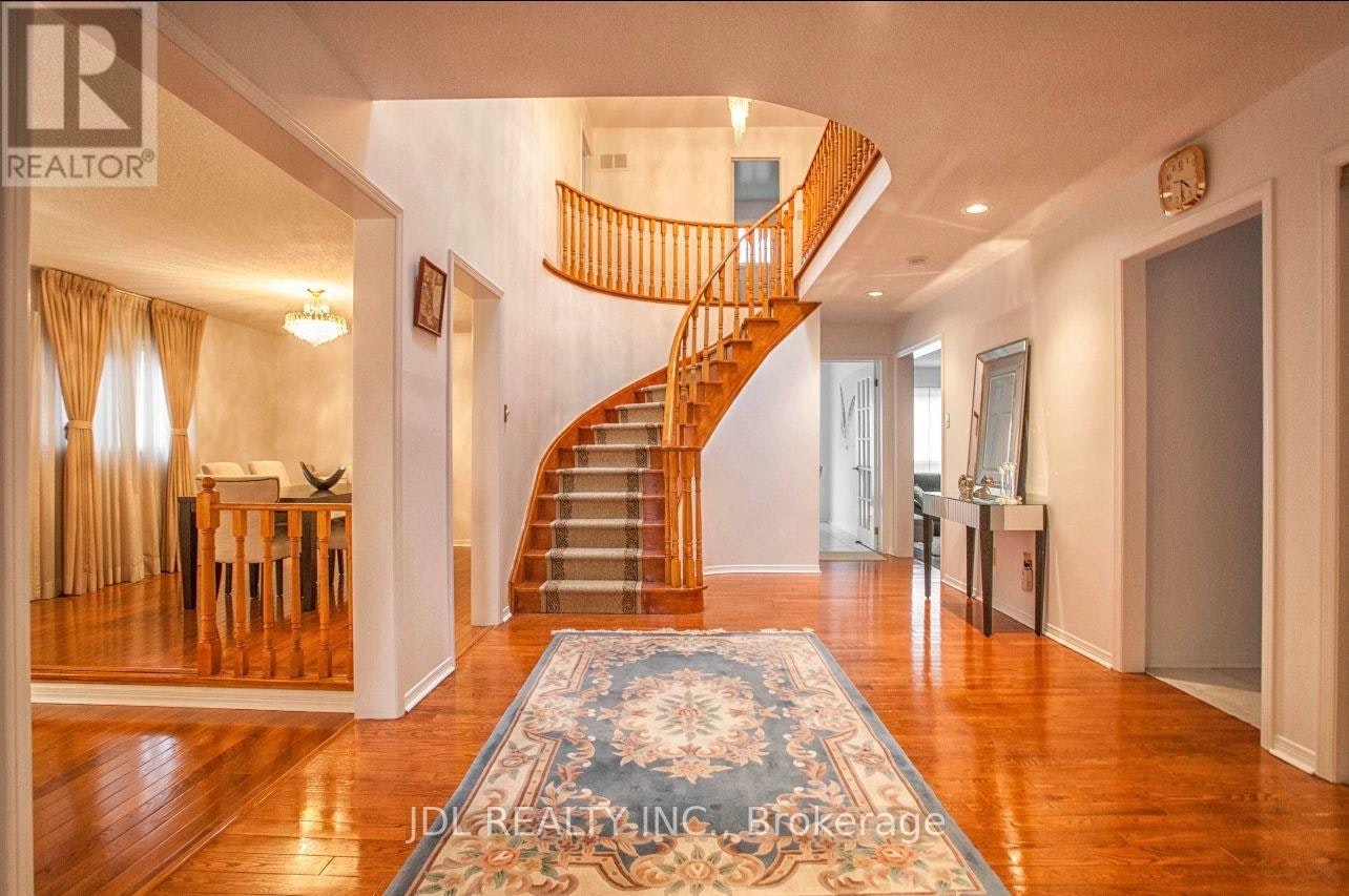 A-101 Summerdale Dr Drive, Markham, ON, L3T 6W3