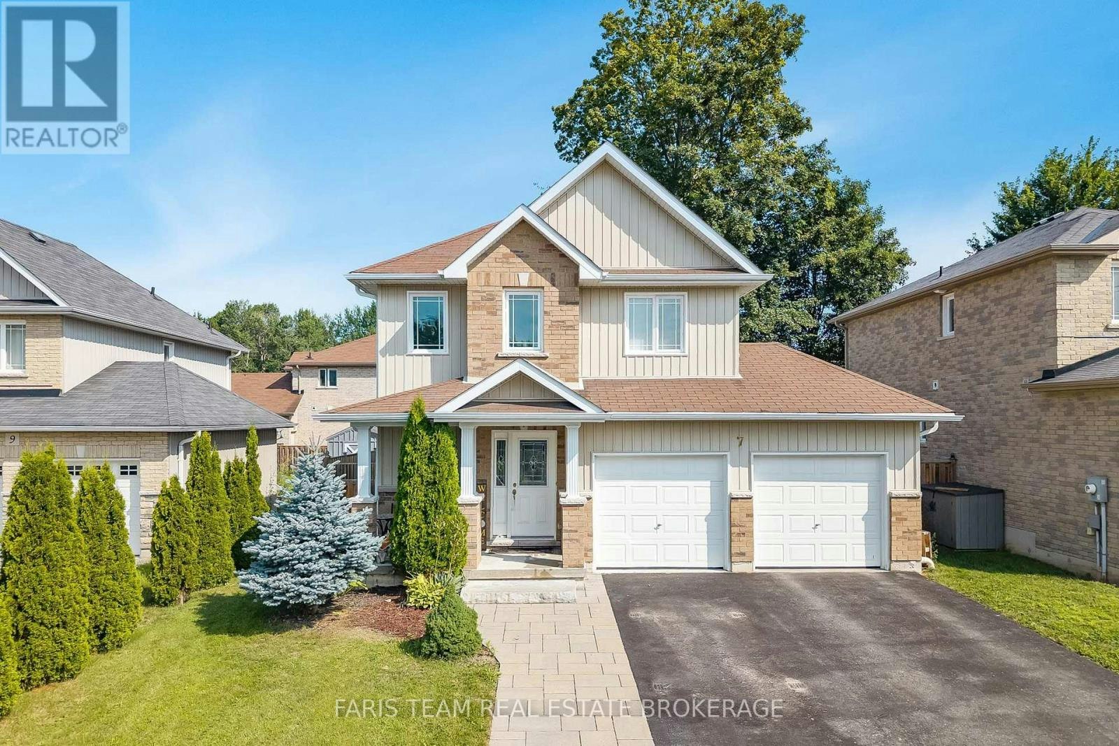 7 Mancini Drive, Essa, ON, L0M 1B1