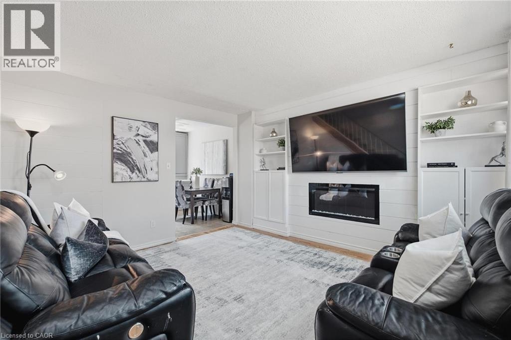 11-164 Jansen Avenue, Kitchener, ON, N2A 2L7