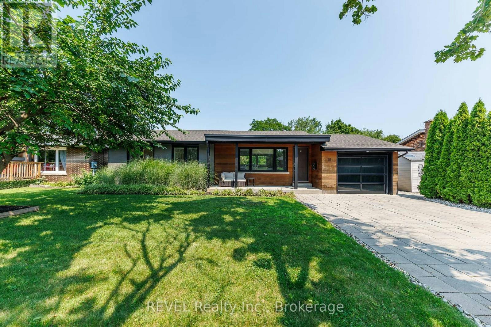 38 Briarsdale Drive, St. Catharines, ON, L2T 2Z5