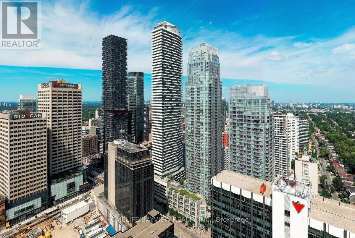 406-2221 Yonge Street, Toronto, ON, M4S 0B8