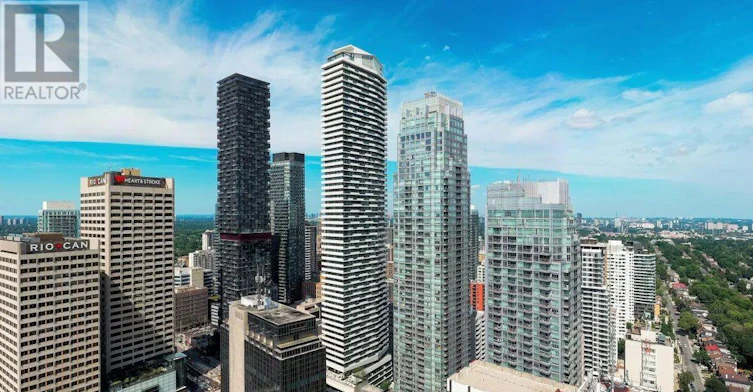 406-2221 Yonge Street, Toronto, ON, M4S 0B8