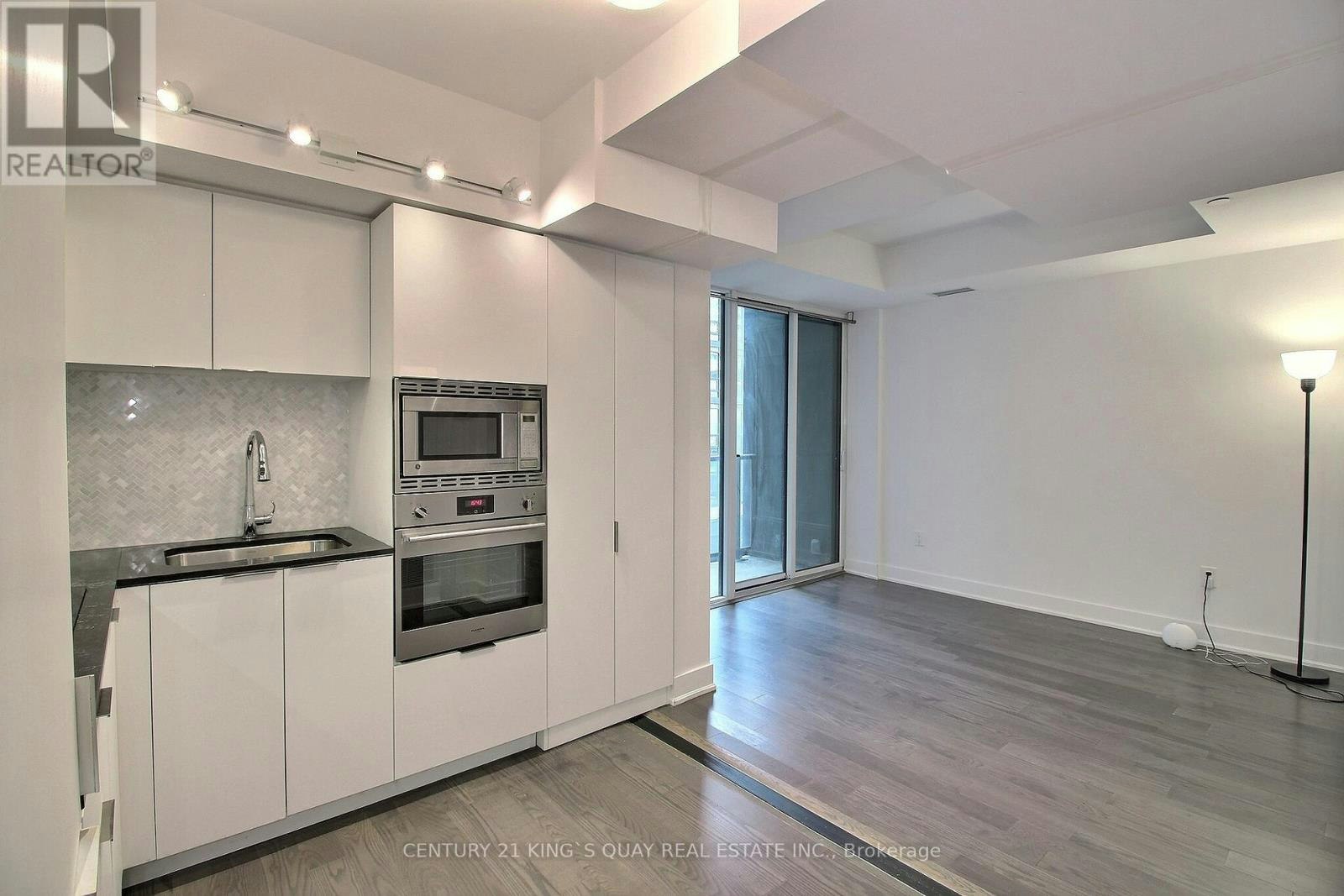 403-955 Bay Street, Toronto, ON, M5S 0C6 - 4