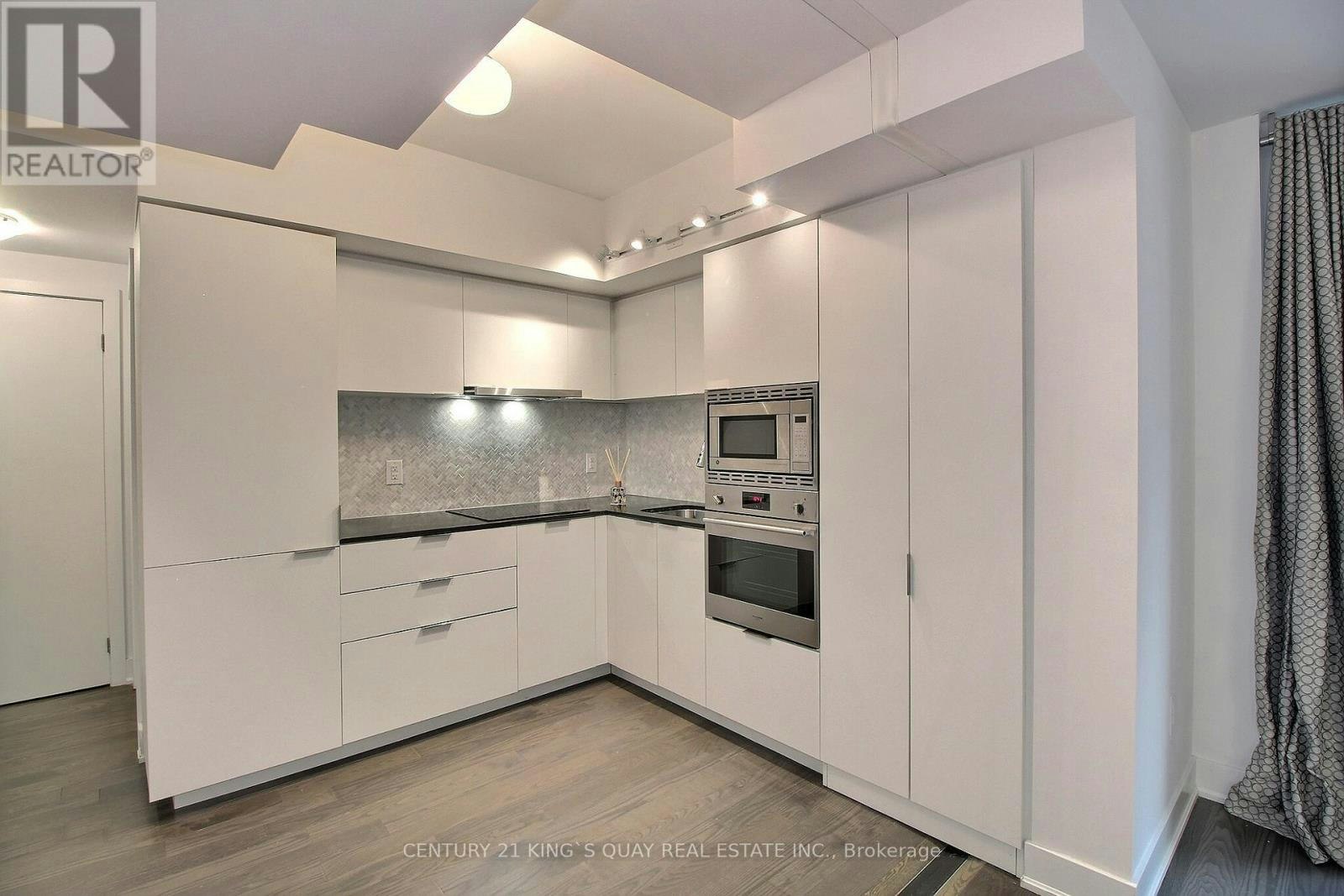 403-955 Bay Street, Toronto, ON, M5S 0C6 - 3