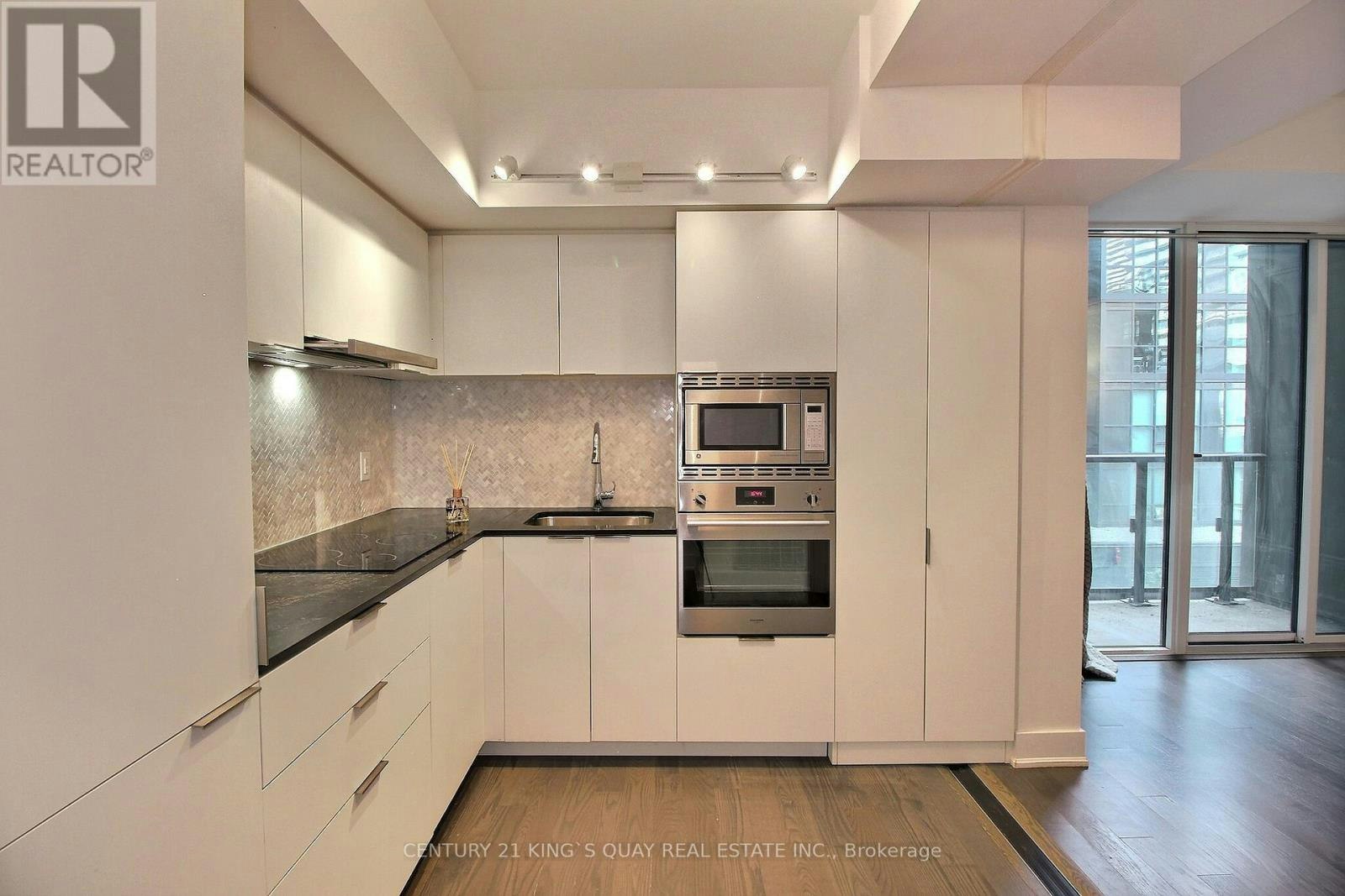403-955 Bay Street, Toronto, ON, M5S 0C6 - 5