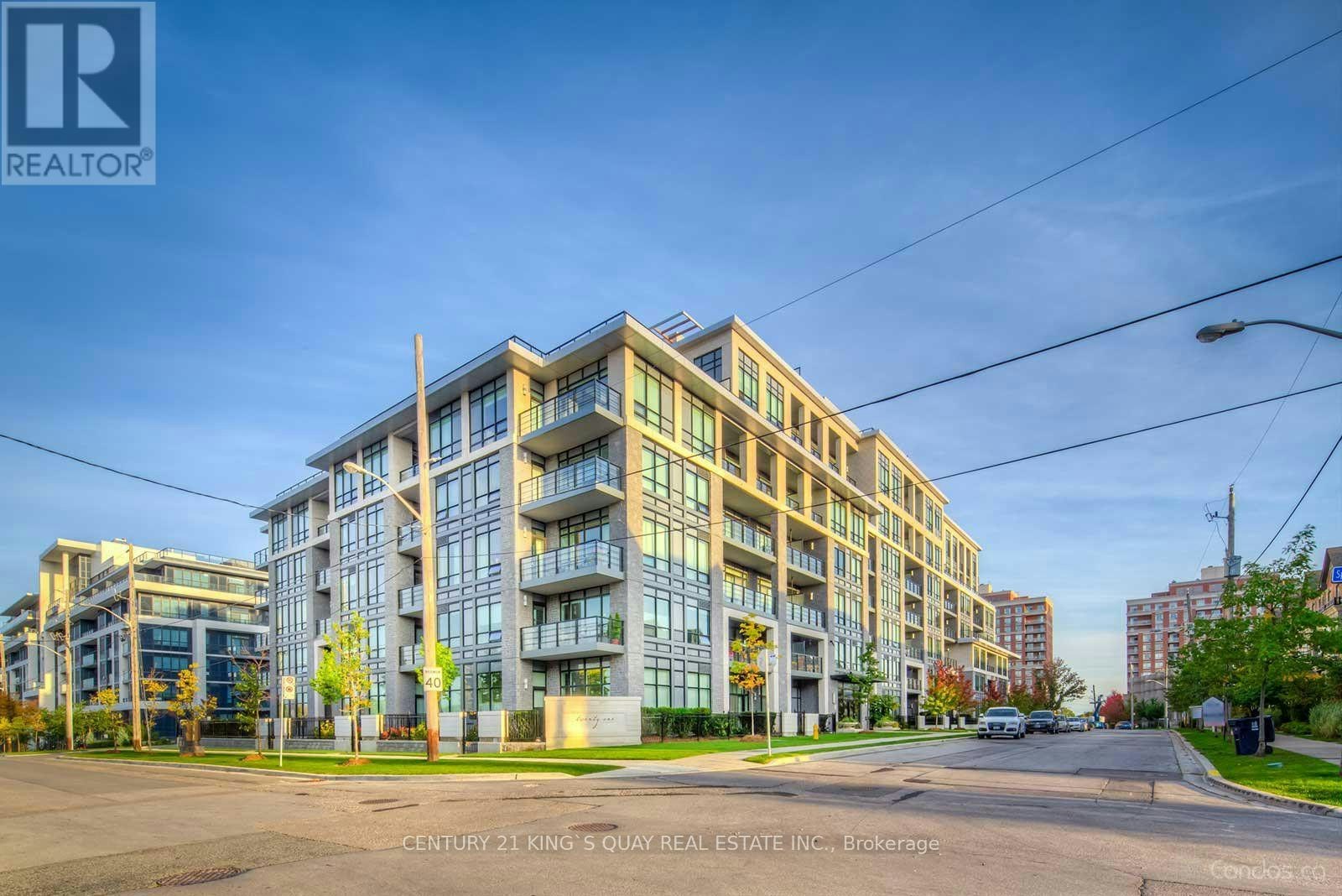 209-21 Clairtrell Road, Toronto, ON, M2N 0G8
