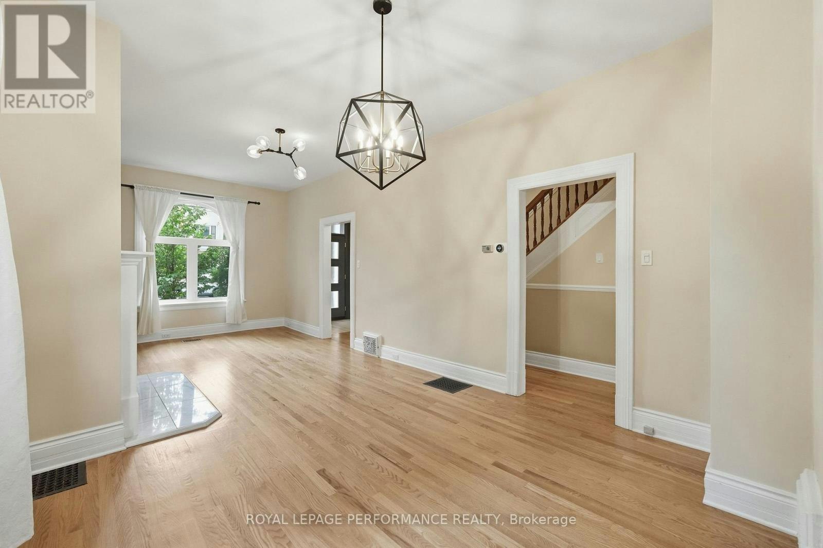 284 Crichton Street, Ottawa, ON, K1M 1W4 - 9