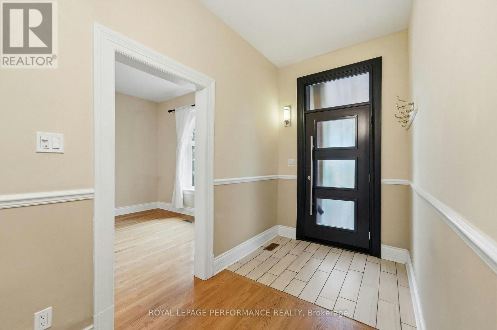 284 Crichton Street, Ottawa, ON, K1M 1W4 - 5