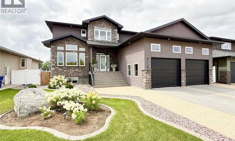 505 Brown Crescent