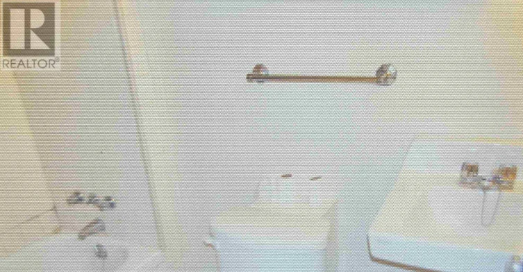 190 Axmith Avenue, Elliot Lake, ON, P5A 1C1 - 14